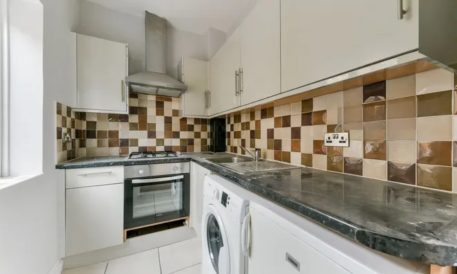 Недвижимость Oaklands Grove: 4