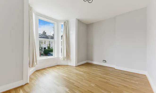 Недвижимость Oaklands Grove: 8