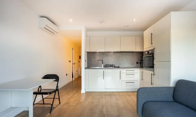 Недвижимость 37 Bedford Road, Clapham: 9