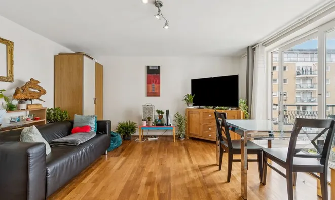 Недвижимость Dolphin House, Smugglers Way: 15