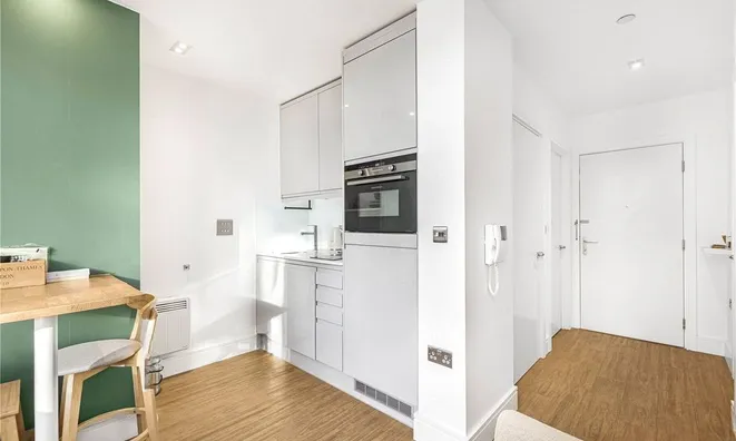 Недвижимость Red Lion Square, Wandsworth High Street: 10