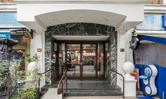 Недвижимость Rossmore Court, Park Road: 7