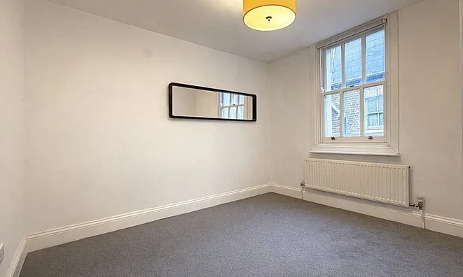 Недвижимость Voltaire Road: 1