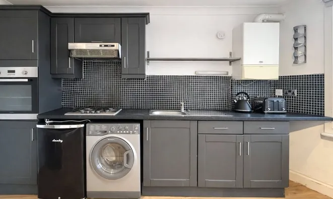 Недвижимость Voltaire Road: 6