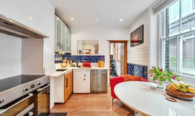 Недвижимость Amelia Street: 7