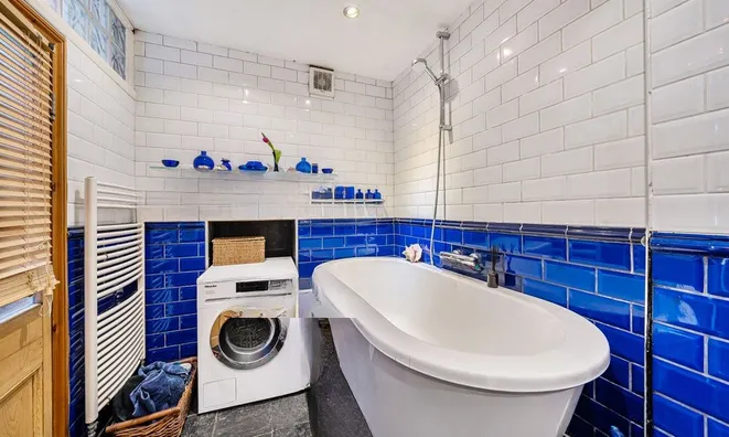 Недвижимость Amelia Street: 19