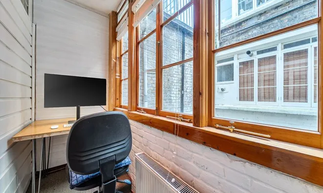 Недвижимость Amelia Street: 21