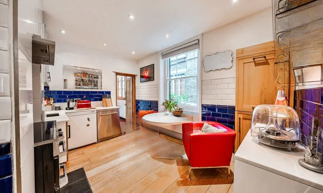 Недвижимость Amelia Street: 22