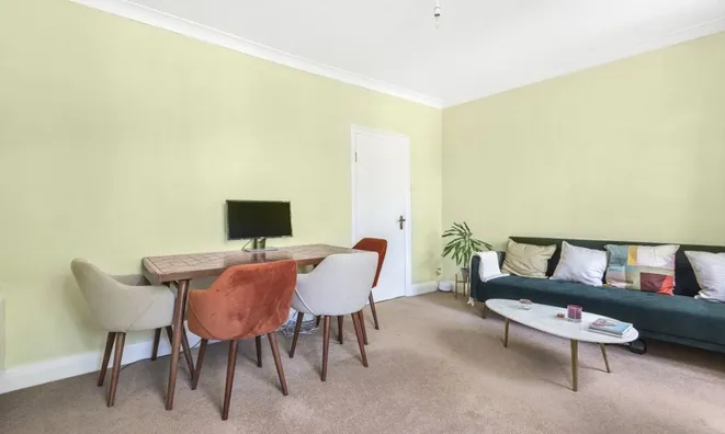 Недвижимость Fort Road: 3