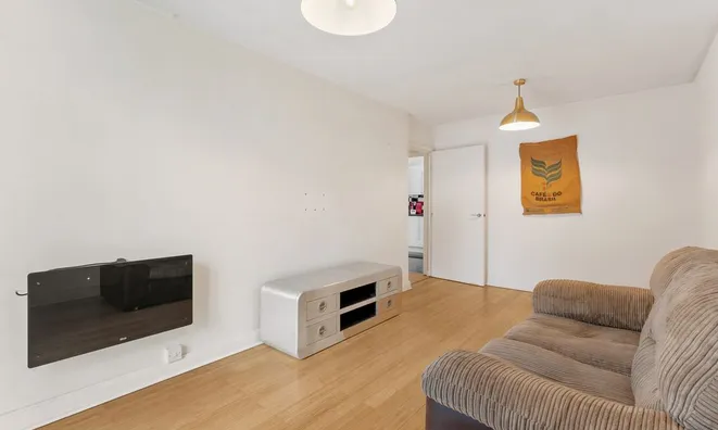 Недвижимость Bramlands Close: 2