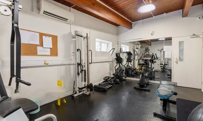 Недвижимость Bramlands Close: 19