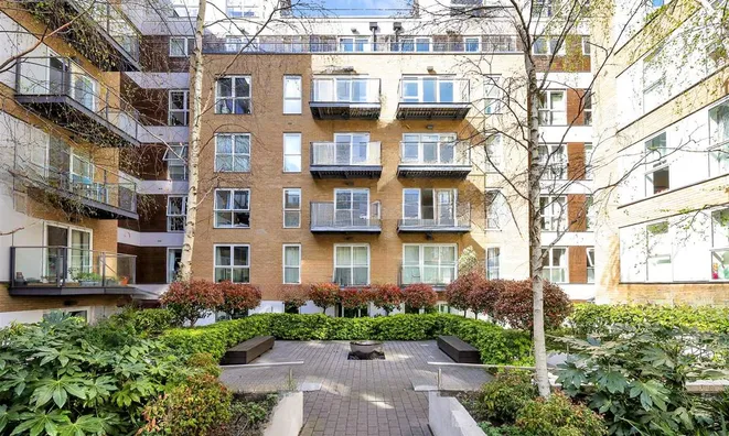 Недвижимость Bromyard Avenue: 10