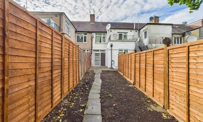 Недвижимость Braemar Avenue, Neasden: 3