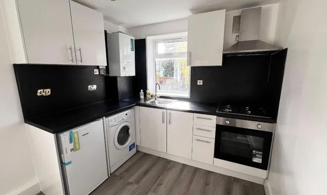 Недвижимость Askew Road: 8