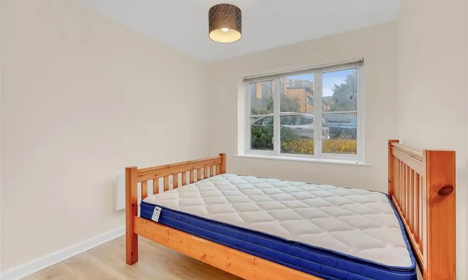 Недвижимость Robson Avenue: 4