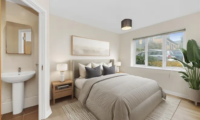 Недвижимость Robson Avenue: 6