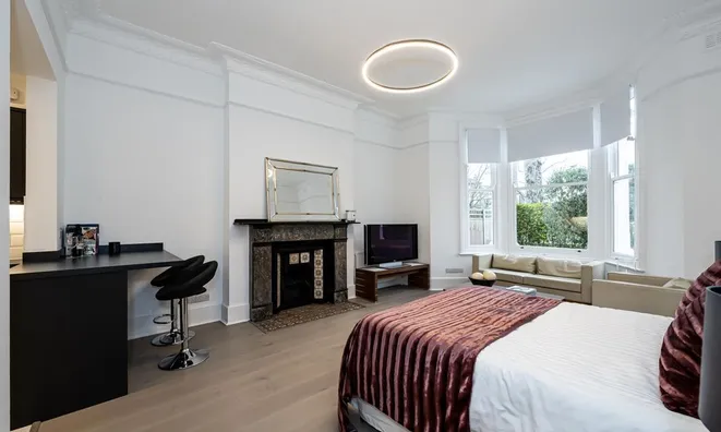 Недвижимость Highlever Road: 6