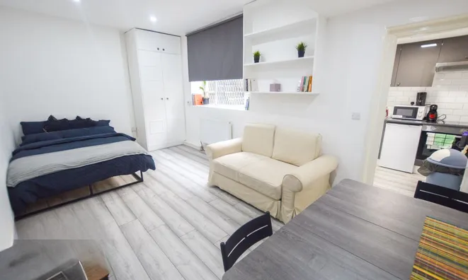 Недвижимость Gloucester Terrace: 1