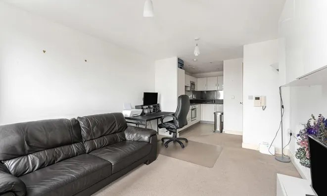 Недвижимость Dalston Square: 2