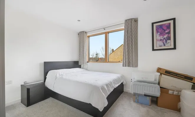 Недвижимость Gifford Road: 8