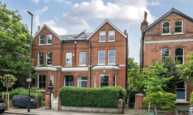 Недвижимость Knatchbull Road: 19