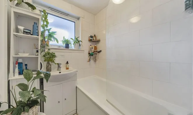 Недвижимость Cromwell Road: 12