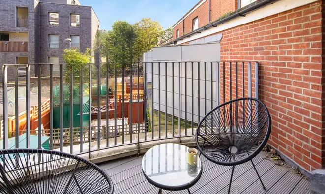 Недвижимость Lyme Grove House, Lyme Grove, Loddiges Road: 8