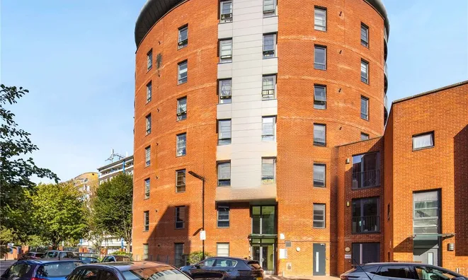 Недвижимость Lyme Grove House, Lyme Grove, Loddiges Road: 11