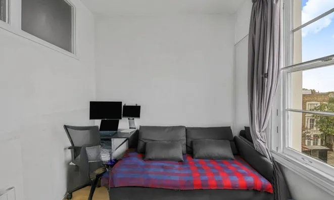 Недвижимость Cliff Court, Cliff Road: 3