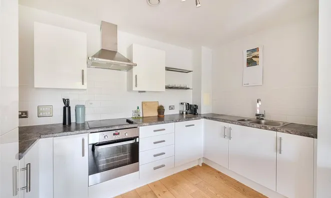 Недвижимость Glengall Road: 4