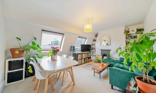 Недвижимость Landor Road: 3