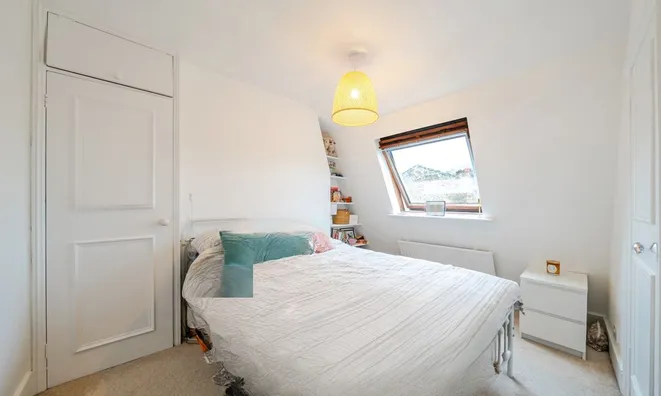 Недвижимость Landor Road: 4