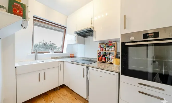 Недвижимость Landor Road: 6