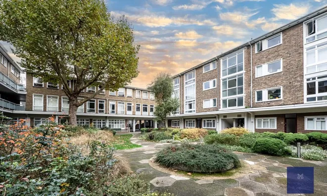 Недвижимость Renfrew Road: 11