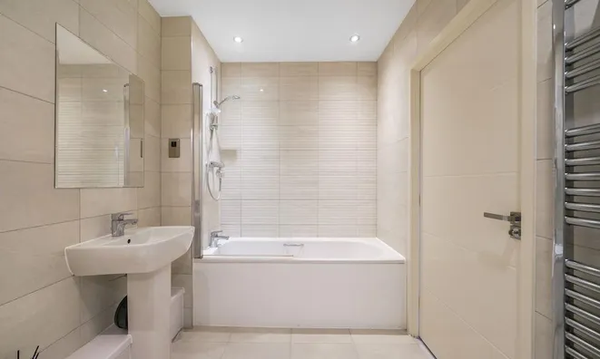 Недвижимость Woodley Crescent: 4