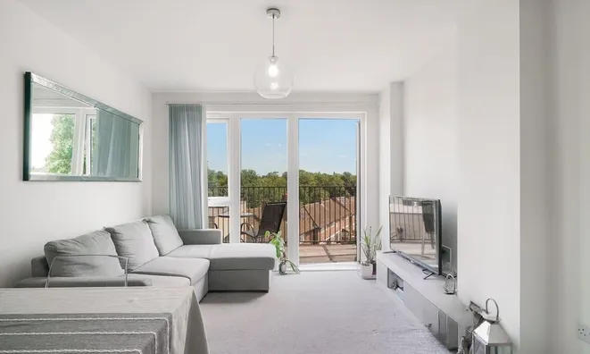 Недвижимость Woodley Crescent: 8