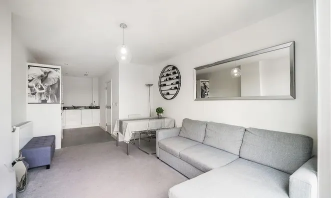 Недвижимость Woodley Crescent: 10