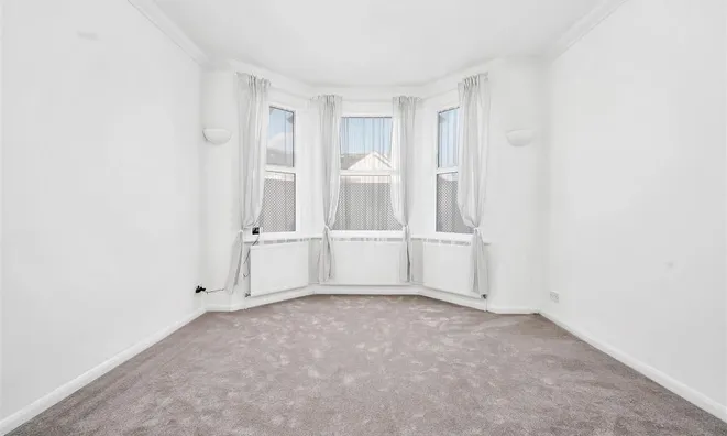 Недвижимость Melrose Avenue: 2