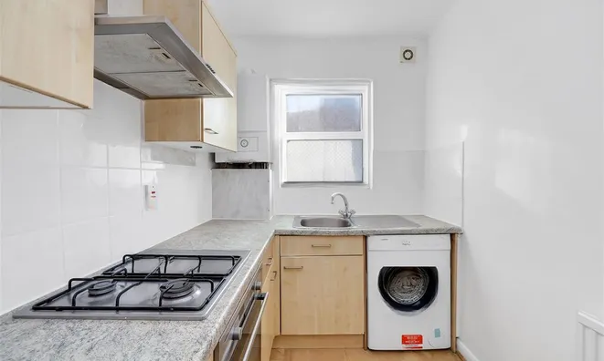 Недвижимость Melrose Avenue: 8