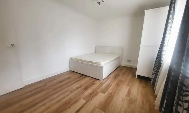 Недвижимость Geraldine Road: 2