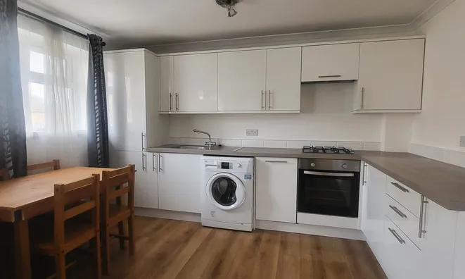 Недвижимость Geraldine Road: 4