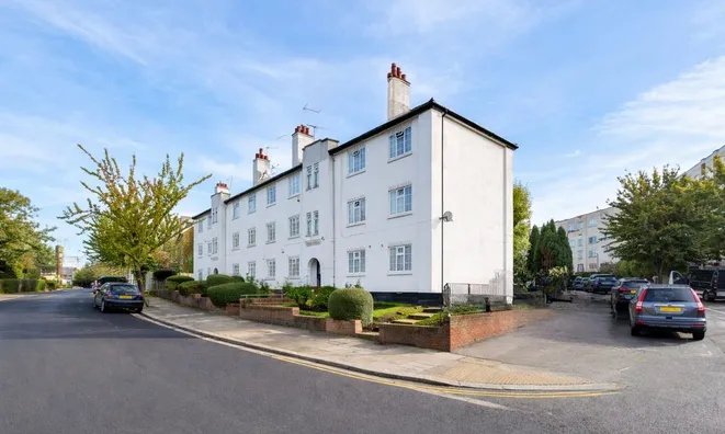 Недвижимость York Road, Acton: 6