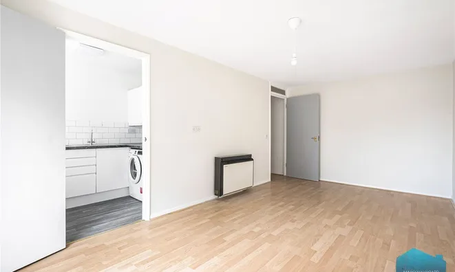 Недвижимость Deanery Close: 1