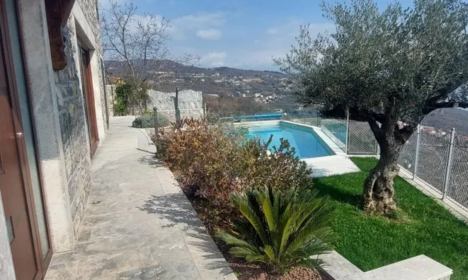 Недвижимость Семейный дом Поляне, Опатия: 21