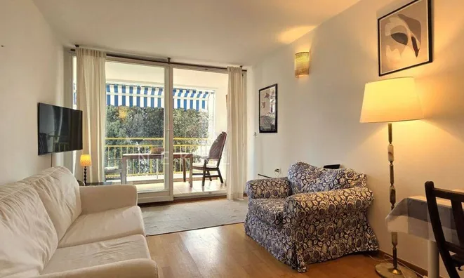 Недвижимость Трехкомнатная квартира в Опатии: 1