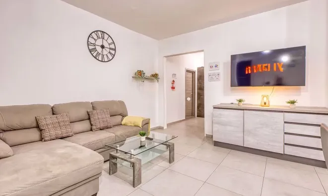 Недвижимость Sliema Seaview Apartment: 2