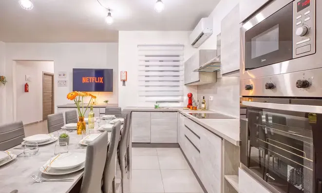 Недвижимость Sliema Seaview Apartment: 3