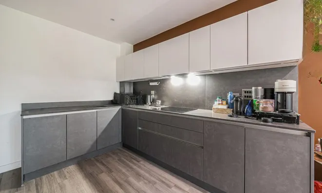 Недвижимость Avenue Road: 2