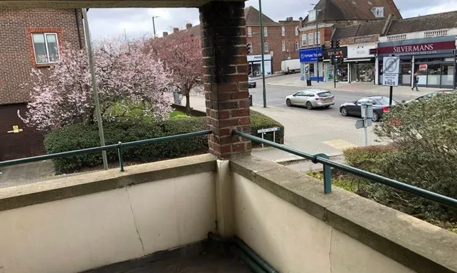 Недвижимость The Pantiles, Finchley Road, Temple Fortune, Greater: 2