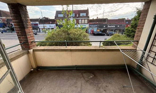 Недвижимость The Pantiles, Finchley Road, Temple Fortune, Greater: 4